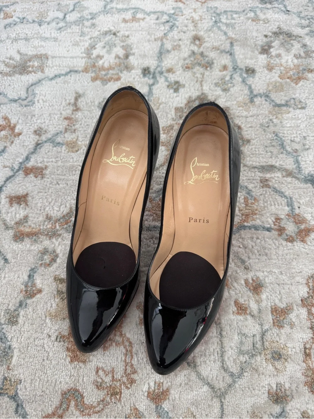 CHRISTIAN LOUBOUTIN Black Patent Leather Pumps 39.5